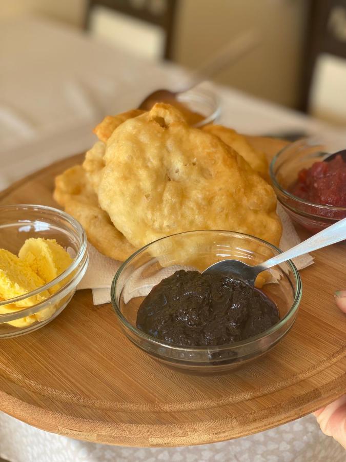 Bar Restorant Kristal Hotell Tiranë Eksteriør bilde